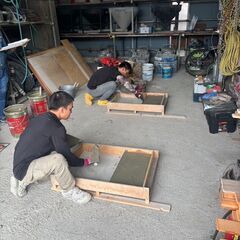 【月給27万円以上！各種手当ありで収入アップしやすい◎】建設現場での左官工事スタッフ！あなたに合う自由自在な働き方が実現◎学歴や経験はいっさい問いません！必要なのは頑張りたい気持ちだけ！の画像