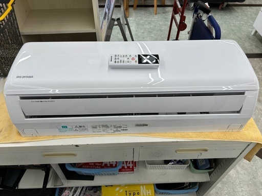 2021年製 アイリスオーヤマ ルームエアコン 6〜8畳用 IHF-2204G