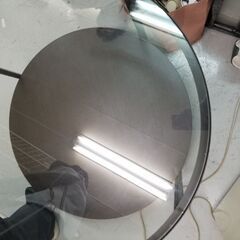 丸い二段テーブル