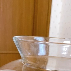 大きめのガラス花瓶の画像