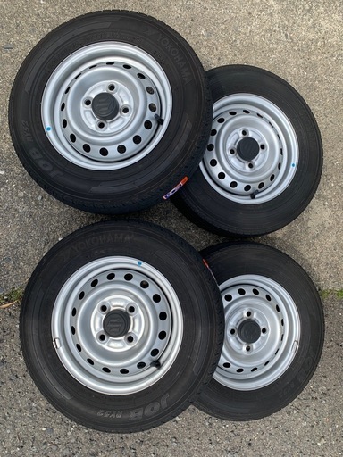 美品148-80-12ホイル付バンタイヤ　4本