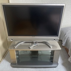 液晶テレビ●シャープAQUOS 37型(LC-37GD7)●
テレビ台付(幅90cm、奥行45cm、高さ40cm)