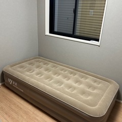 電動エアーベッド 単人用 195cm x 100cm x 40c...