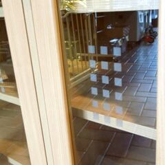 キャビネット キッチン収納 カップボード ガラス扉 サイドボード ナチュラルブラウン リビングボード 札幌市東区 新道東店の画像