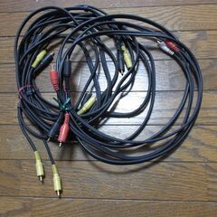 【ビデオコード】1.6m 2本　　2.05m　3本