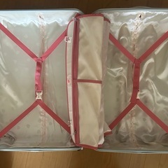 【取引中】ジュエルナローズ スーツケース 75Lの画像