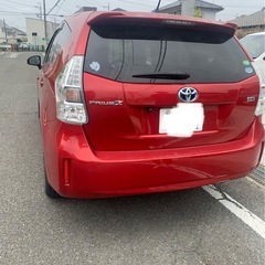 プリウスαの画像