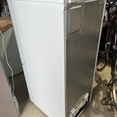 ２０２３年製　ＳＨＡＲＰ　冷凍冷蔵庫　１５２Ｌ　クリアホワイト　ガラスドア　つけかえどっちもドア　プラズマクラスター搭載　ＬＥＤ　メガフリーザー　耐熱トップテーブル　ＳＪ－ＧＤ１５Ｊの画像