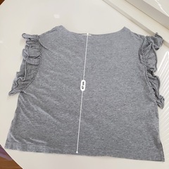 GU  Sサイズ カットソーの画像