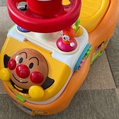 アンパンマンよくばりビジーカー