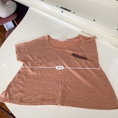 pink adobe  Tシャツの画像