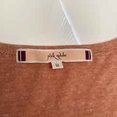 pink adobe  Tシャツの画像