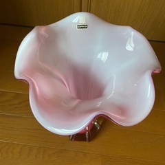 ガラス 花瓶 レトロ アンティーク ピンクの画像