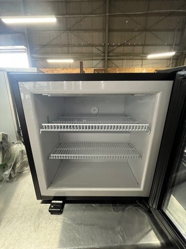 卓上冷凍ショーケース2022年-18℃から-30℃までLED 前開き55L