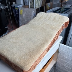 食パン型 座椅子の画像