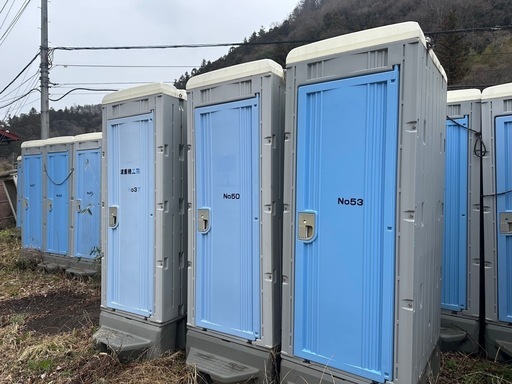 仮設トイレ
