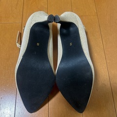 9㎝ヒール　ゴールドパンプス　Sサイズの画像