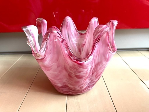 ピンクIWATA GLASS 岩田硝子花瓶昭和レトロ (ジモニャン) 横須賀 ピンクIWATA GLASS 岩田硝子花瓶昭和レトロ (ジモニャン) 横須賀