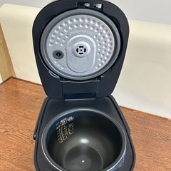 炊飯器5.5合炊　KRC-IE50-Bの画像