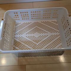 プラスチック製収納整理カゴ