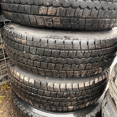 ダンロップ195/80-15 4本セット　