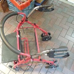 シルバーカー キャリーカート ショッピング カート レッド 手押し車 札幌市東区 新道東店の画像