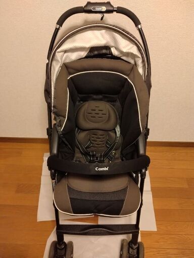 A型ベビーカー コンビ Combiメチャカルハンディ オート4キャス