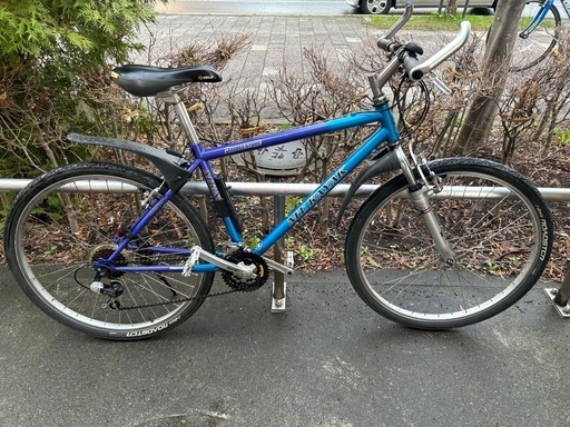 商談中　早い者勝ち　クロスバイク　フロントサスペンション