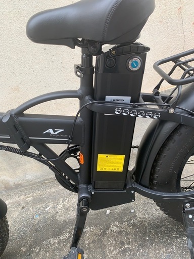 電動アシスト折りたたみ自転車