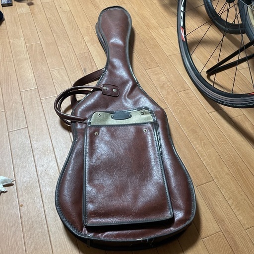 6月末まで出品　nagi アコースティックギター　傷あり・錆あり 6月末まで出品 nagi アコースティックギター 傷あり・錆あり