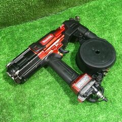 マキタ AR411HR 高圧エアビス打ち機【市川行徳店】【店頭取引限定】【中古】管理番号：IT903JCJD9B4の画像