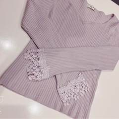 【美品】✨お値下☆薄紫 リブ編み レース袖 トップスの画像