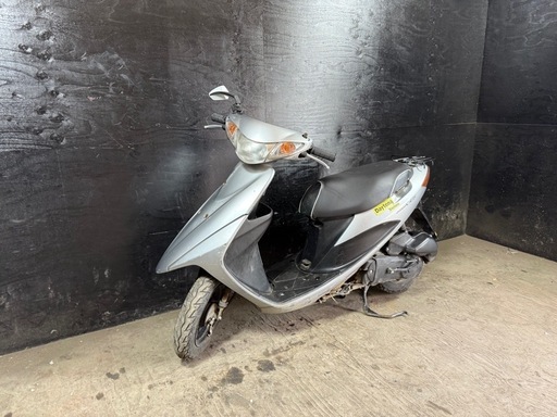 ★支払総額3.8万円★定休日なし！いつでも現車確認可能です！スズキ アドレスV50 シルバー CA44A 人気のアドレスV50 4ストインジェクション！ 集中キー！ バッテリー新品！ グリップヒーター！