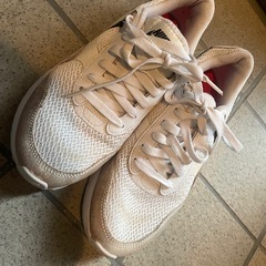 NIKE スニーカー