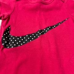 NIKE ロンパース✴︎6-12Mの画像