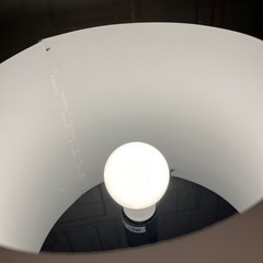 フロアランプ　IKEAの画像