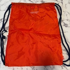 adidasのナップザックの画像