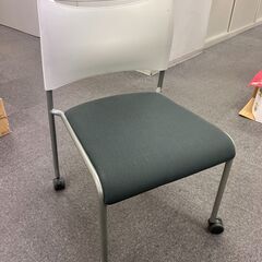 【至急0円】椅子（白）4台 ※ご要望の数量をお聞かせください。