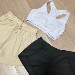 ヨガ　ウェア