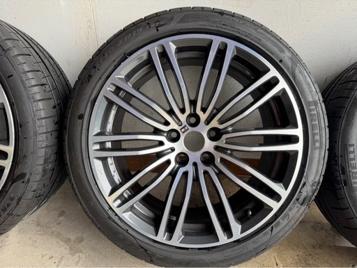 前輪245/40ZR19/2本 　後輪275/35R19/2本