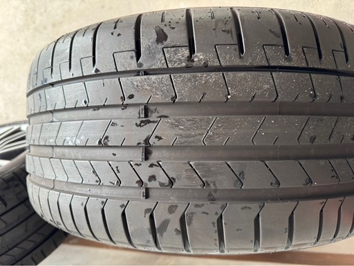 前輪245/40ZR19/2本 　後輪275/35R19/2本