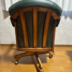 回転椅子の画像