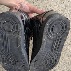 ハイカットスニーカーの画像