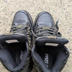 ハイカットスニーカーの画像