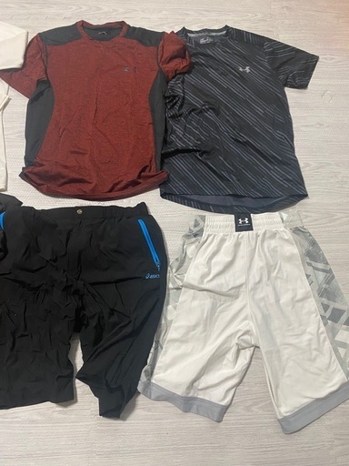 【値下げ交渉可】ジャージ、シャツ