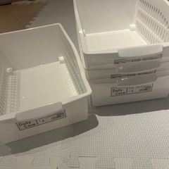 美品♡キャスター付き収納ケース4つ