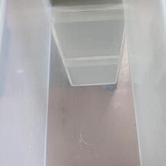 キャスター付き隙間収納の画像