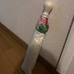 コスメデコルテ　折りたたみ傘の画像