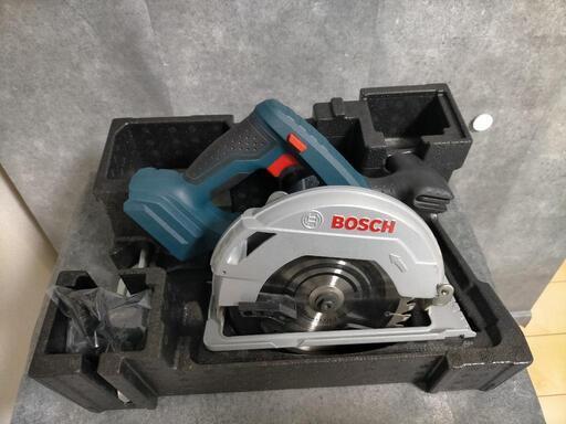 電動工具　美品　ボッシュ プロフェッショナル バッテリー 丸ノコ GKS 18V-57　