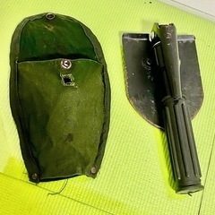 【キャンプ用品】携帯折りたたみ式ミニスコップ＆ツルハシの画像